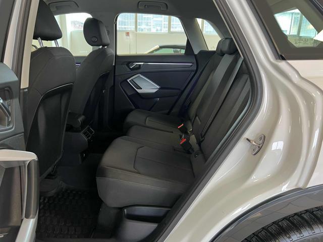 AUDI Q3 35 TFSI S tronic Business Advanced