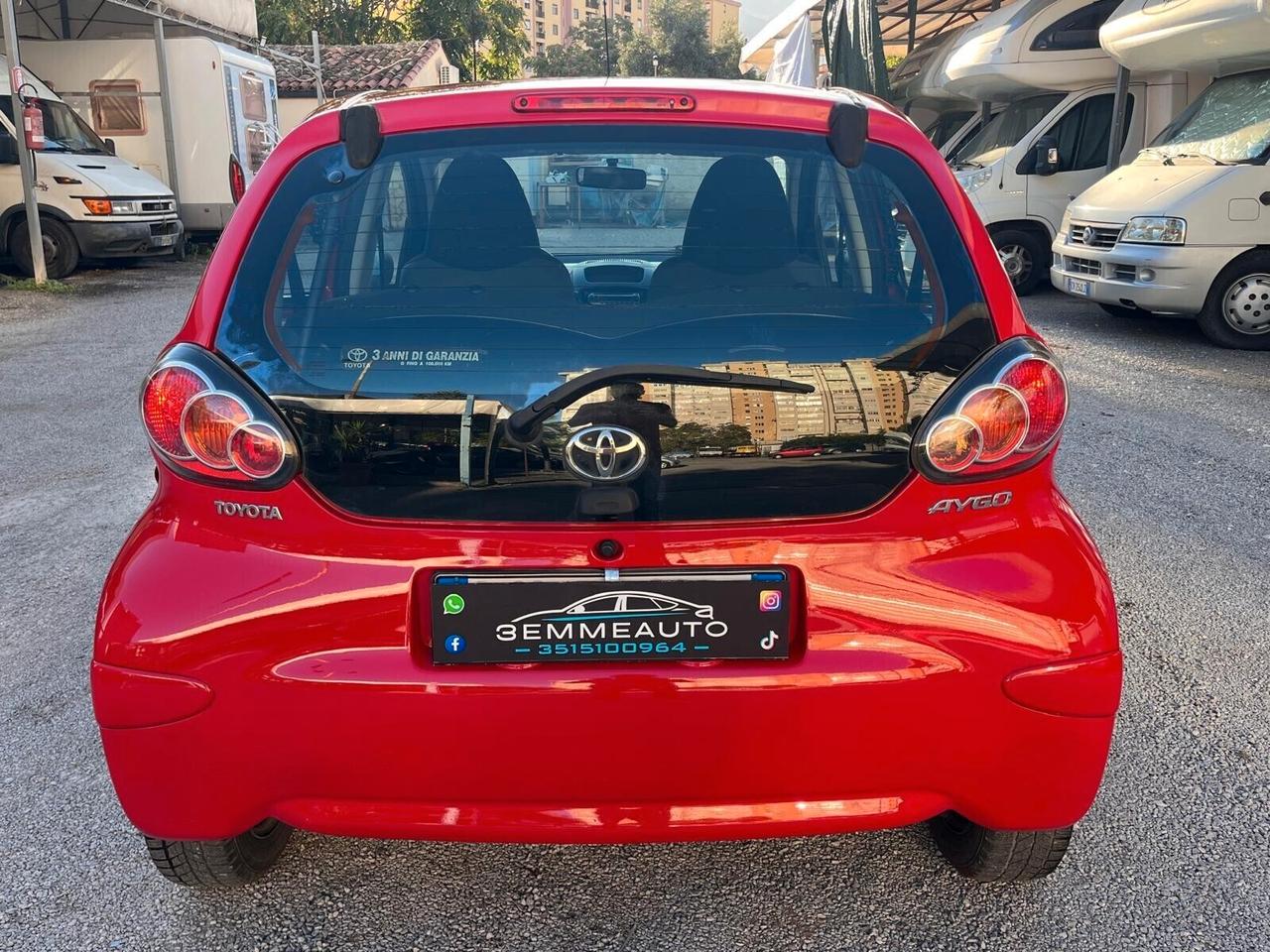 Toyota Aygo 1.0 VVT-i 68CV 5 porte Now 67.000KM