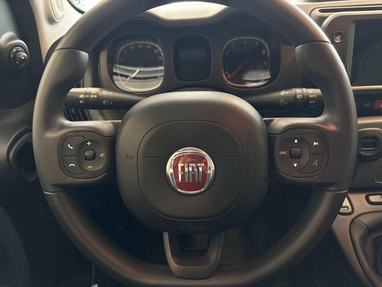 Fiat Panda CROSS 1.0 FireFly Hybrid SPOTICAR