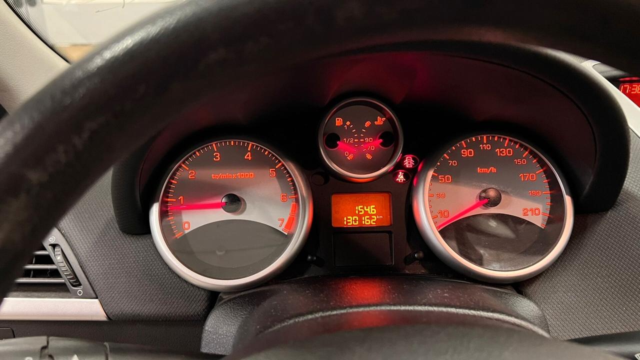 Peugeot 207 1.4 8V 75CV 5p. X Line ECO GPL