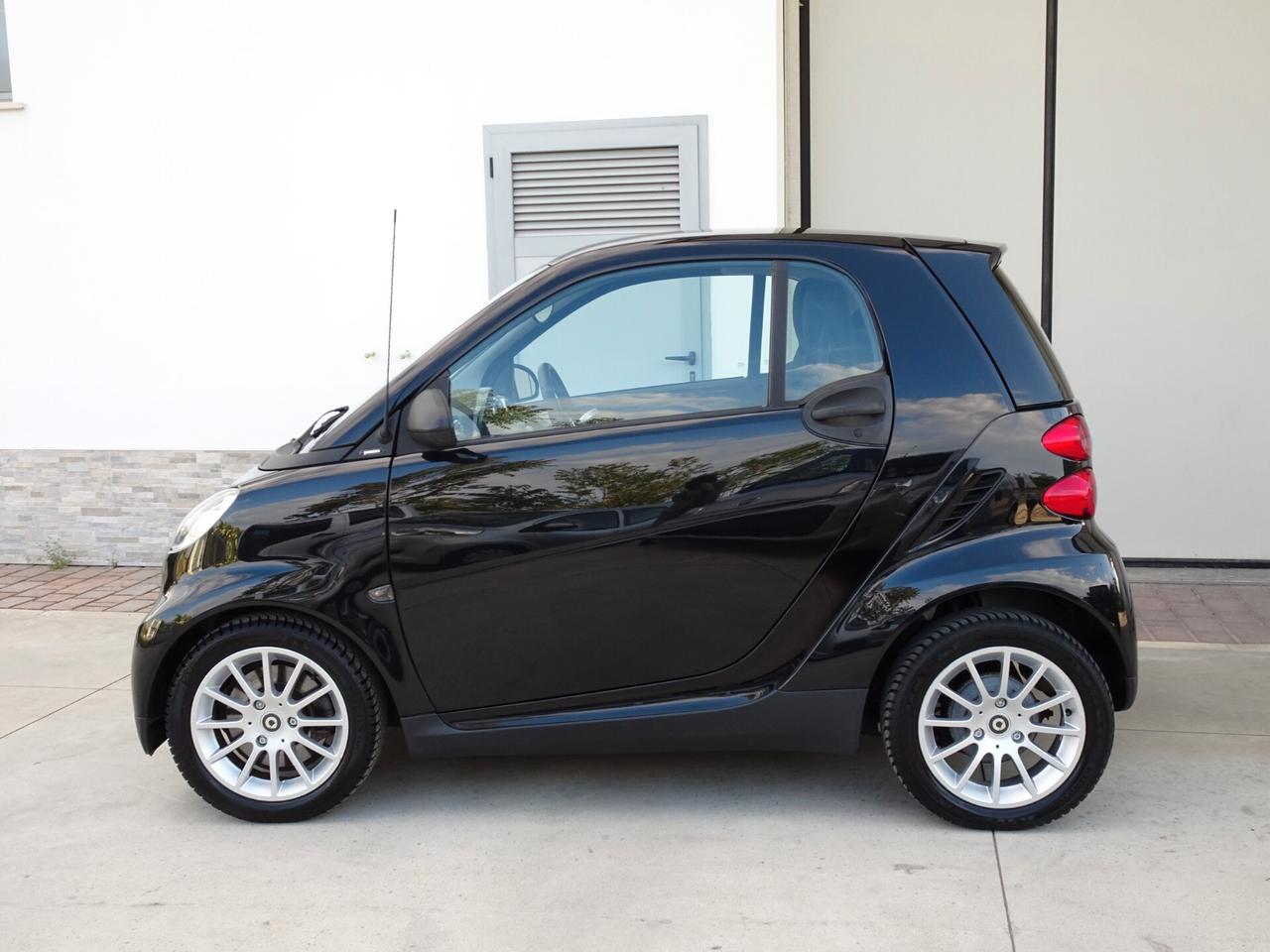 SMART 4two 0.8 cdi Passion TAGLIANDATA/GOMME-NUOVE