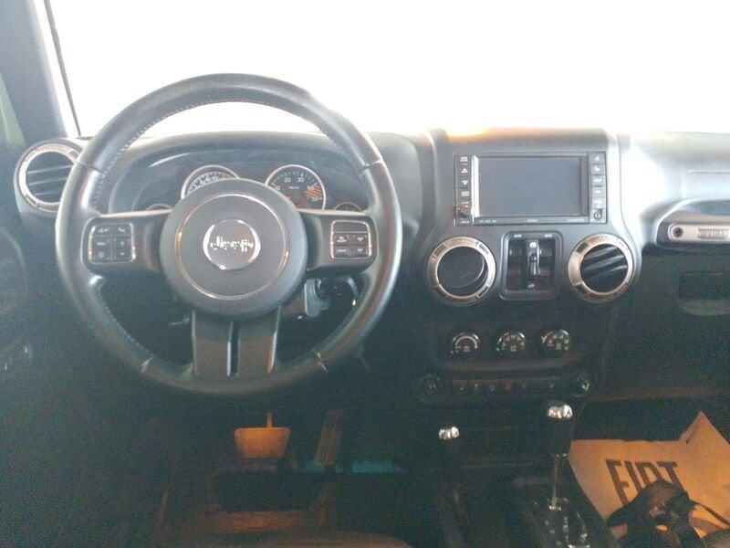 Jeep Wrangler Unlimited 2.8 CRD DPF Sahara Auto
