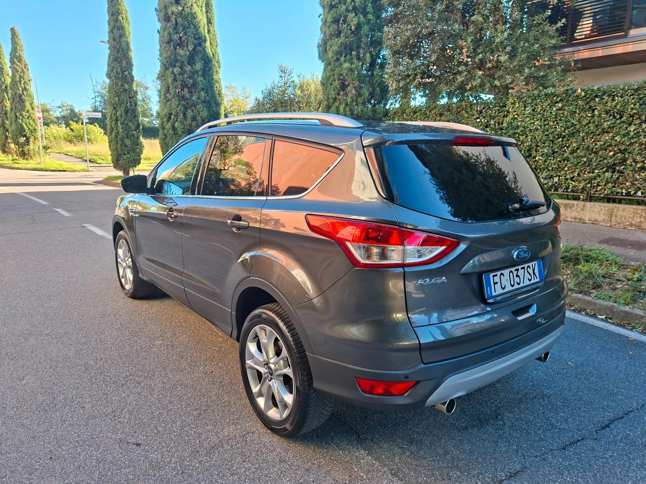 Ford Kuga 2.0 TDCI 150 CV S&S 4WD Powershift Titanium Business