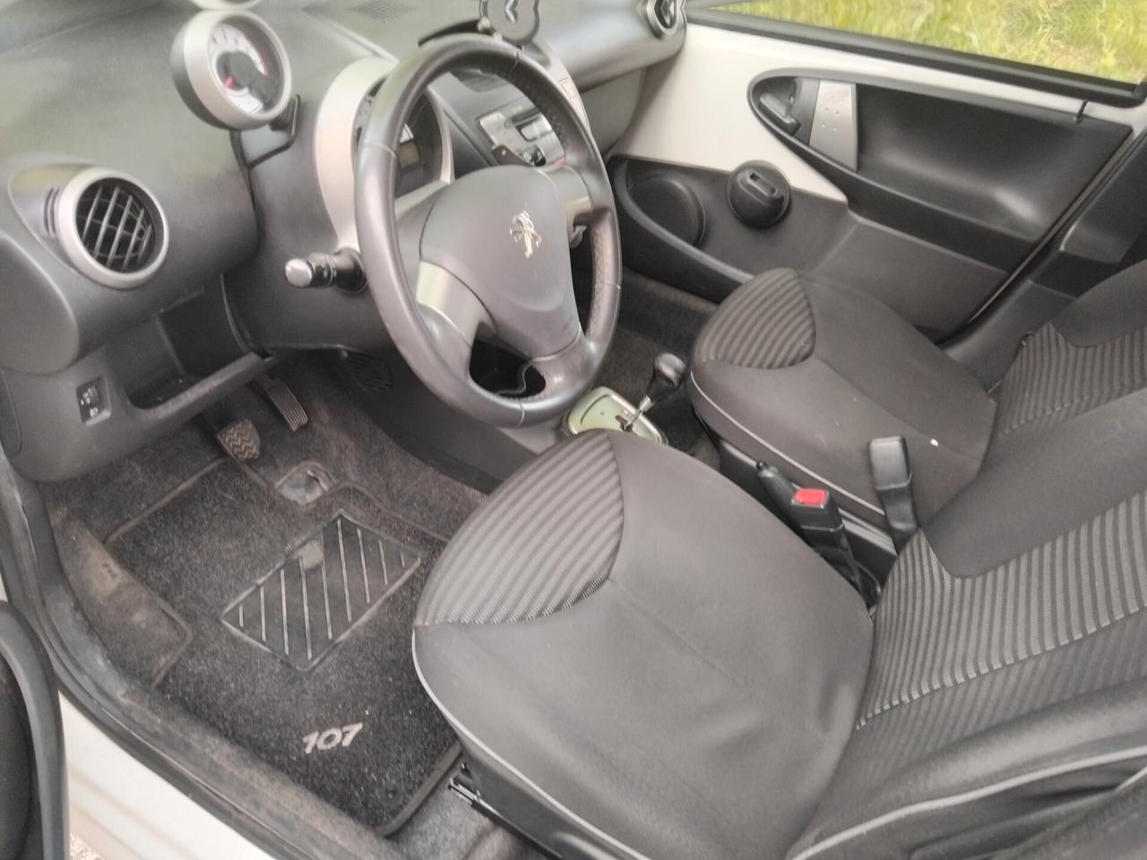 Peugeot 107 1.0 68CV 5p. Active CAMBIO AUTOMATICO X NEO PATENTATI A 2.999 EU