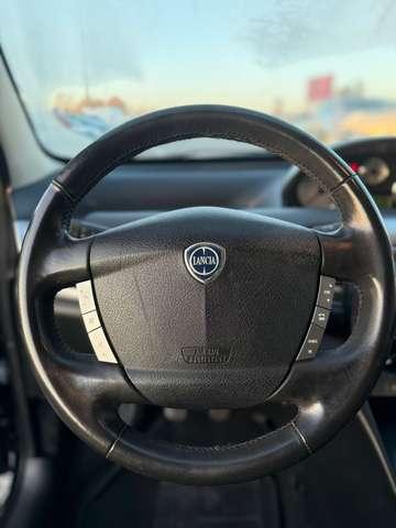 Lancia Ypsilon Ypsilon II 2007 1.3 mjt 16v Sport MomoDesign 105cv