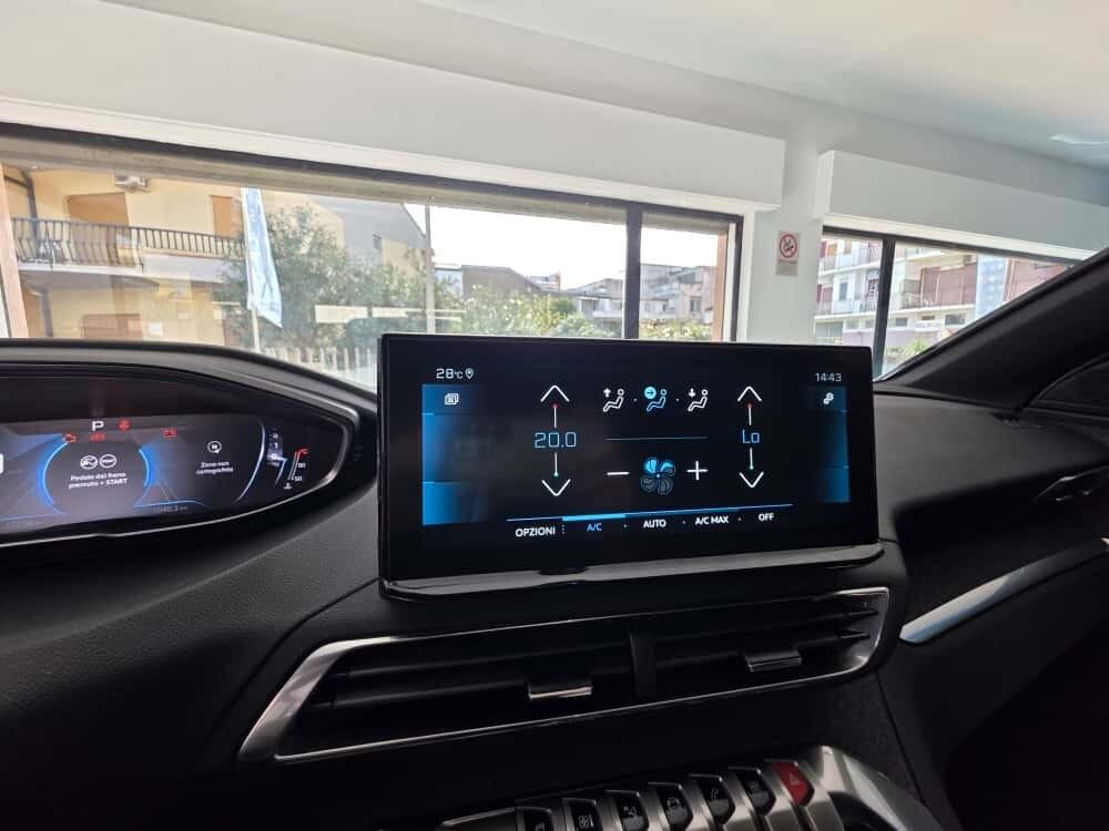 Peugeot 3008 1.5hdi 2023 EAT8 Allure