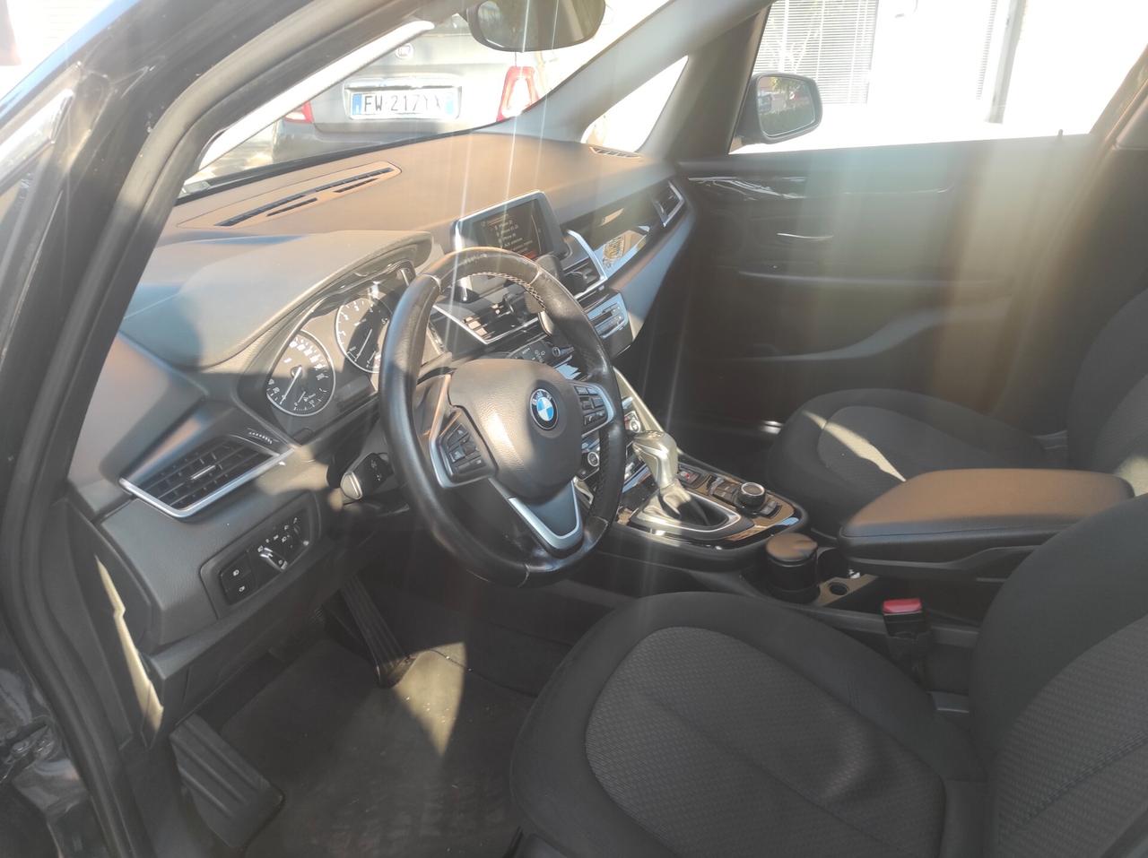 Bmw 2er Active Tourer 216d Active Tourer Advantage