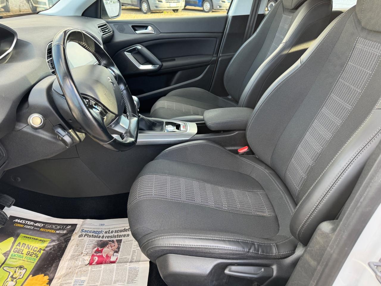Peugeot 308 BlueHDi 130 S&S SW Allure