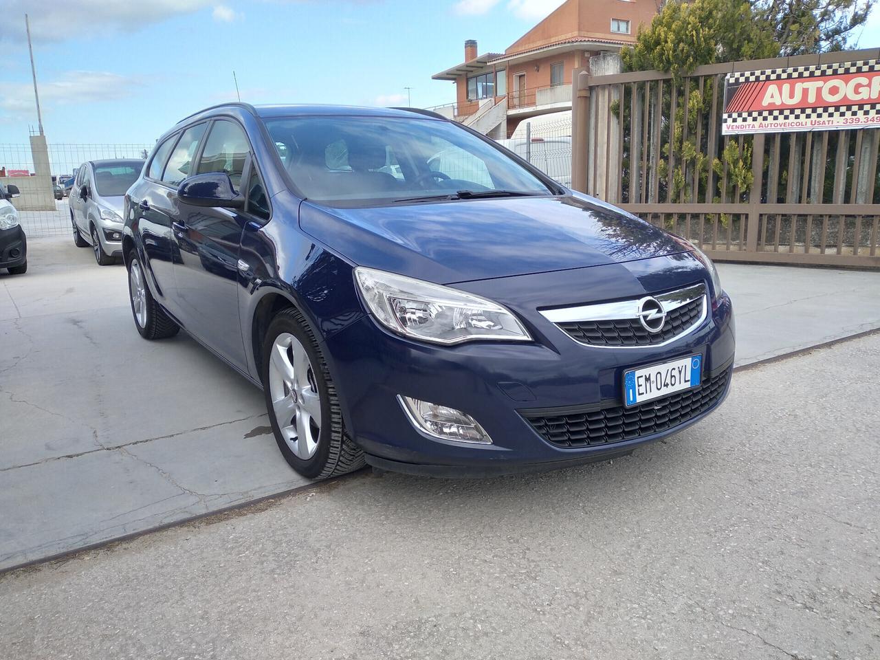 Opel Astra 1.4 Turbo 140CV Sports Tourer GPL Tech Cosmo