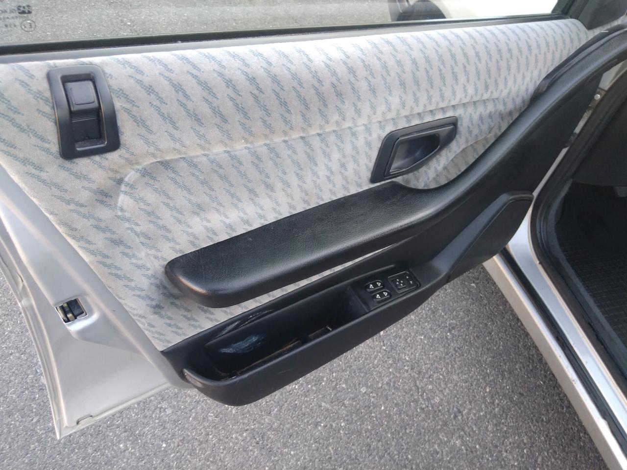 Peugeot 306 1.6i 88cv cat 5 porte XT x neopatentati