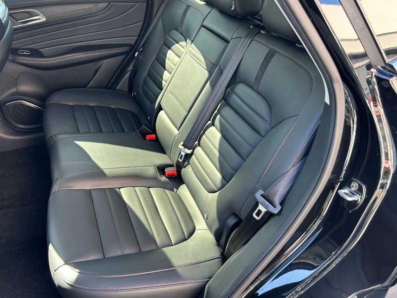 MG HS 1.5T-GDI AT Luxury