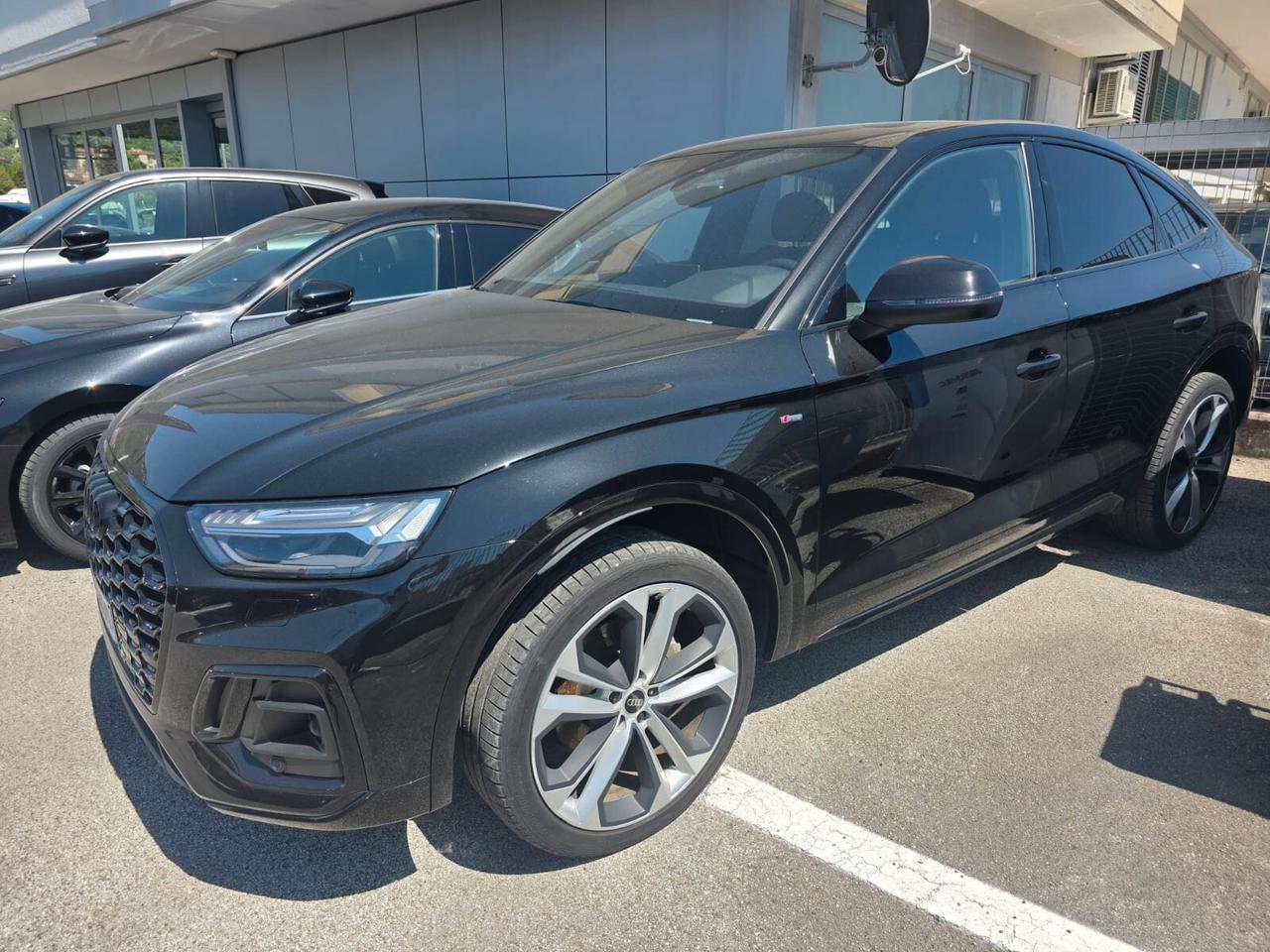 Audi Q5 Sportback 40 2.0 tdi mhev 12V Identity Black quattro S line
