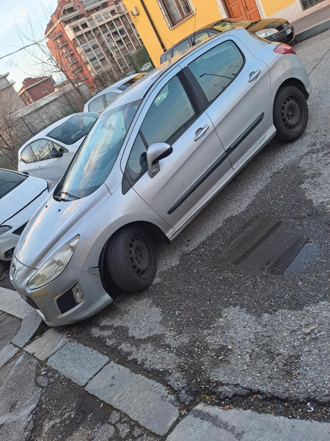 Peugeot 308 1.6 8V HDi 112CV 5p. Tecno