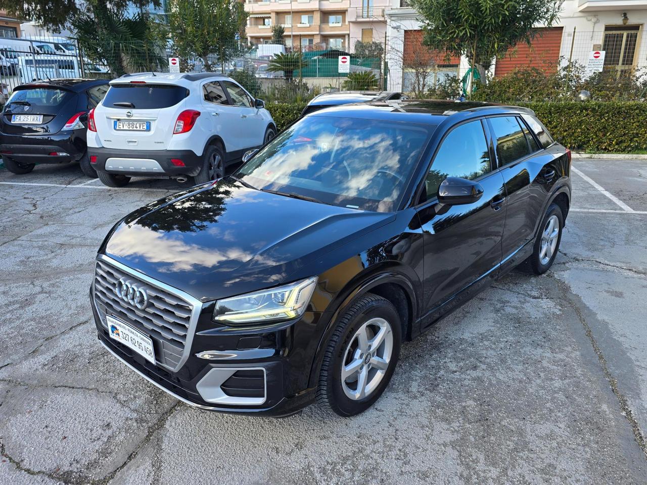AUDI q2 tdi sport