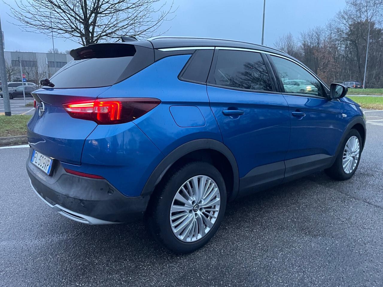 Opel Grandland X 1.6 diesel Ecotec*Automatik*Navi*Neopatnetati*