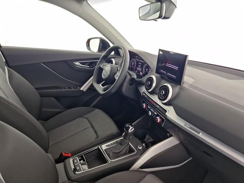 Audi Q2 35 1.5 tfsi identity black s-tronic