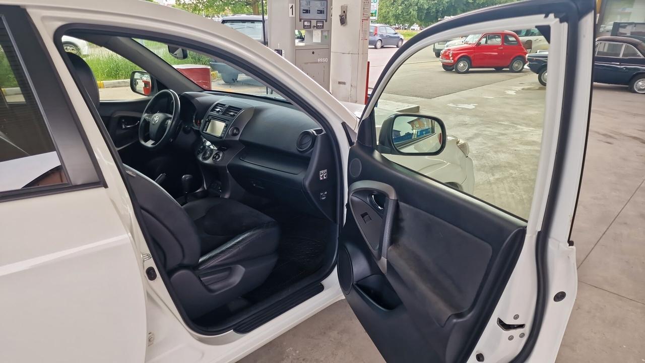 Toyota RAV 4 RAV4 Crossover 2.2 D-Cat A/T 150 CV Style