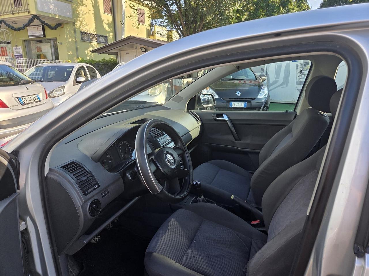 VOLKSWAGEN POLO 1.2BZ/GPL 64CV 47KW OKNEOPATE-2003