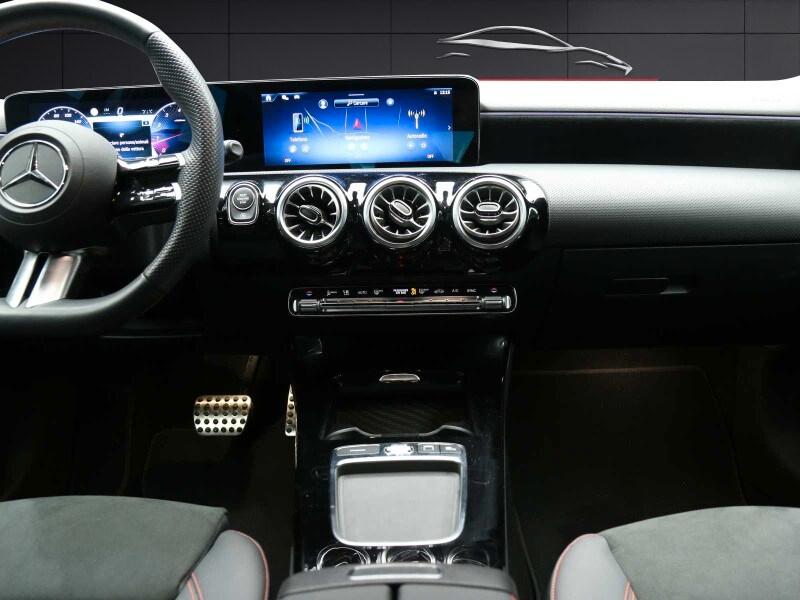 MERCEDES Classe A (W177) A 180 Automatic AM...