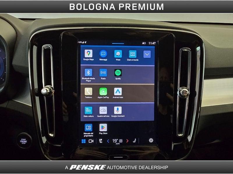 Volvo XC40 B3 automatico Plus Dark