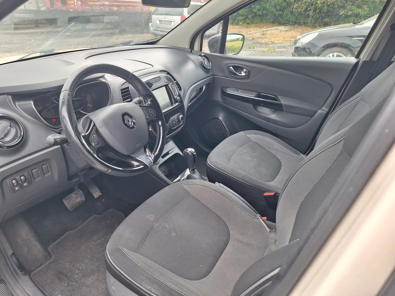 Renault Captur 1.5 dCi Cambio Automatico incidentata