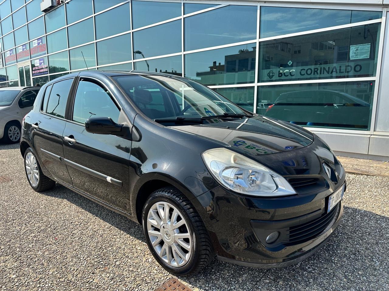 Renault Clio 1.2 16V 5 porte Le Iene metano