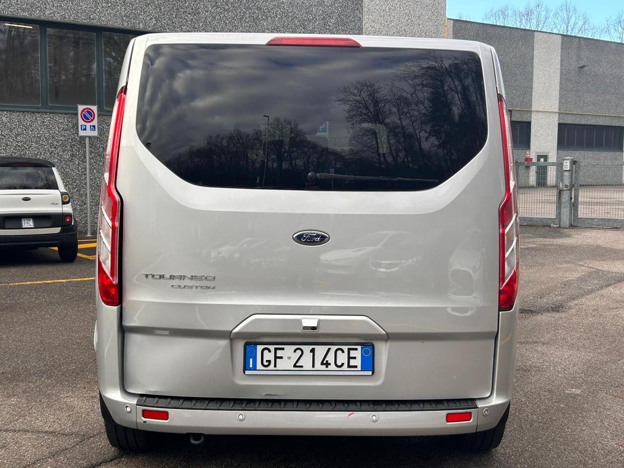 Ford Tourneo Custom 320 2.0 EcoBlue 185 CV Automatic Titanium L2 | 9 Posti | Navi | Clima | Telecamera