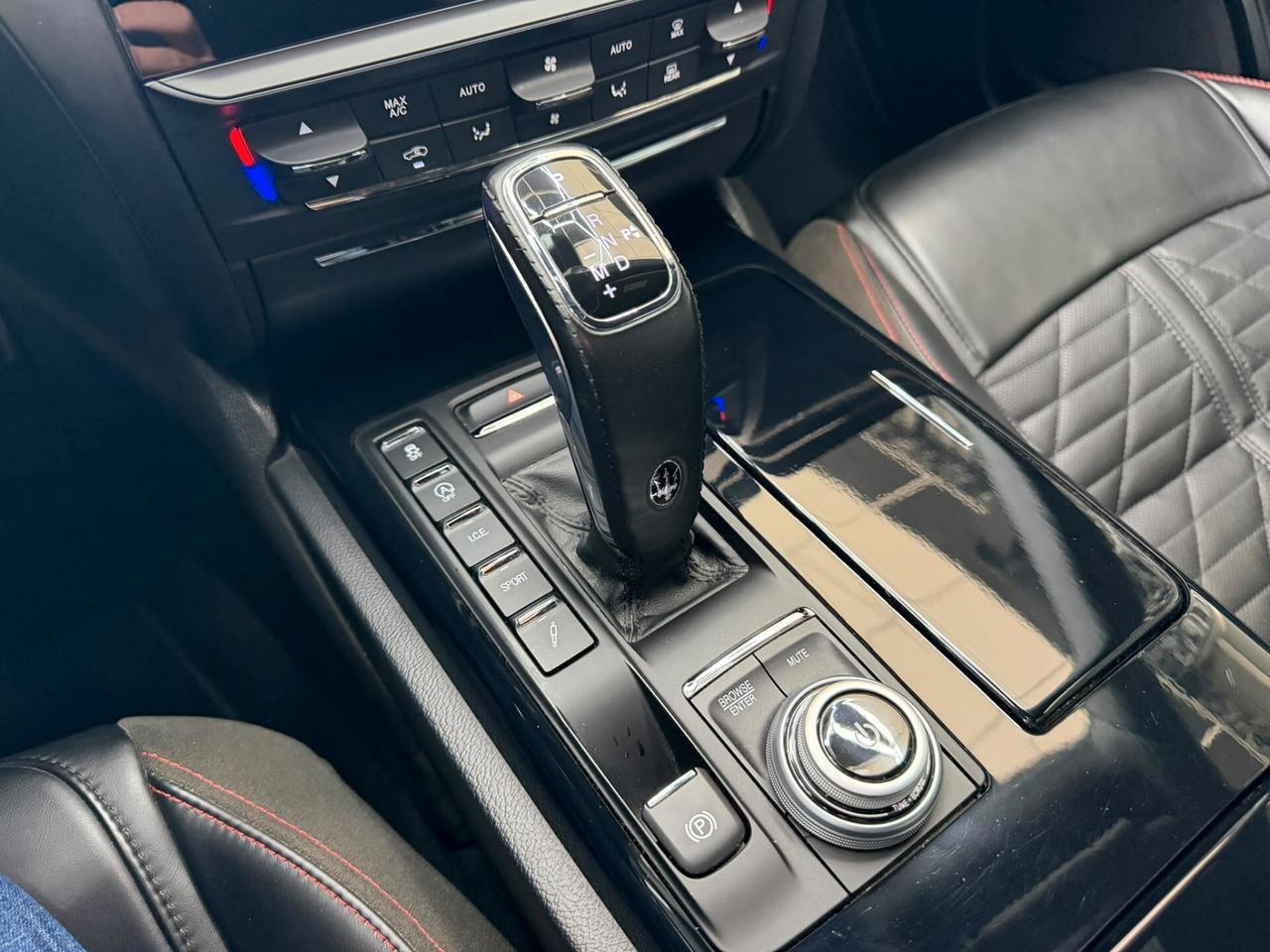 Maserati Quattroporte V6 430 CV AWD Modena Q4