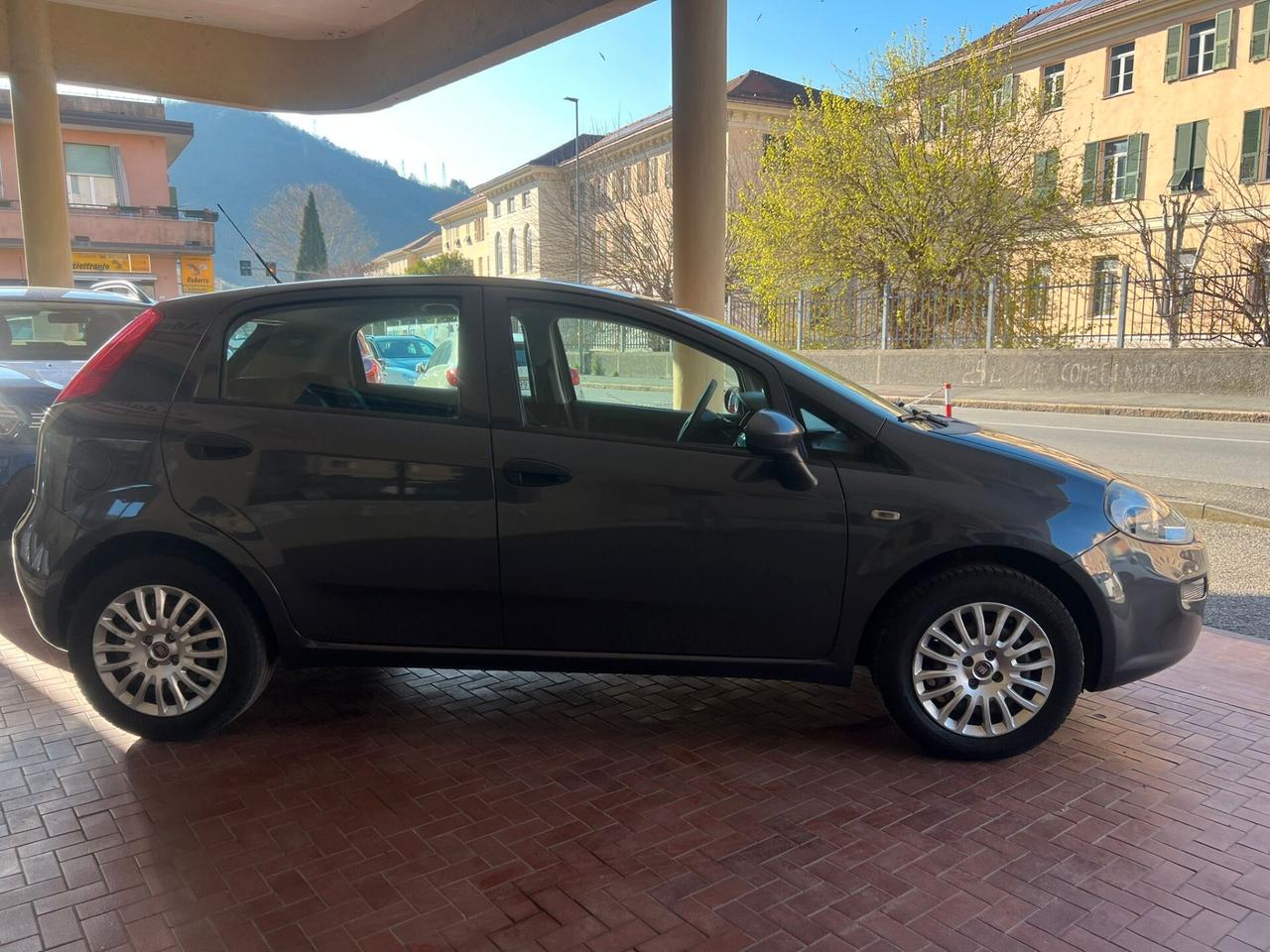 Fiat Punto 1.2 8V 5 porte easy