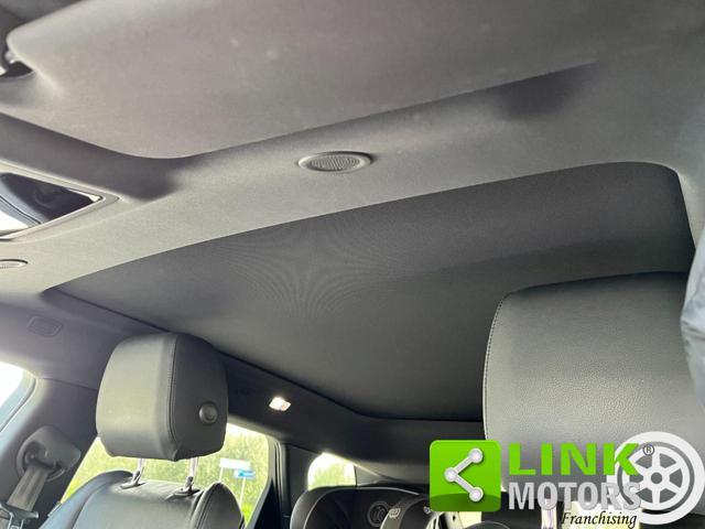 LAND ROVER Range Rover Evoque 2.0D I4 163 CV AWD R-Dynamic HSE