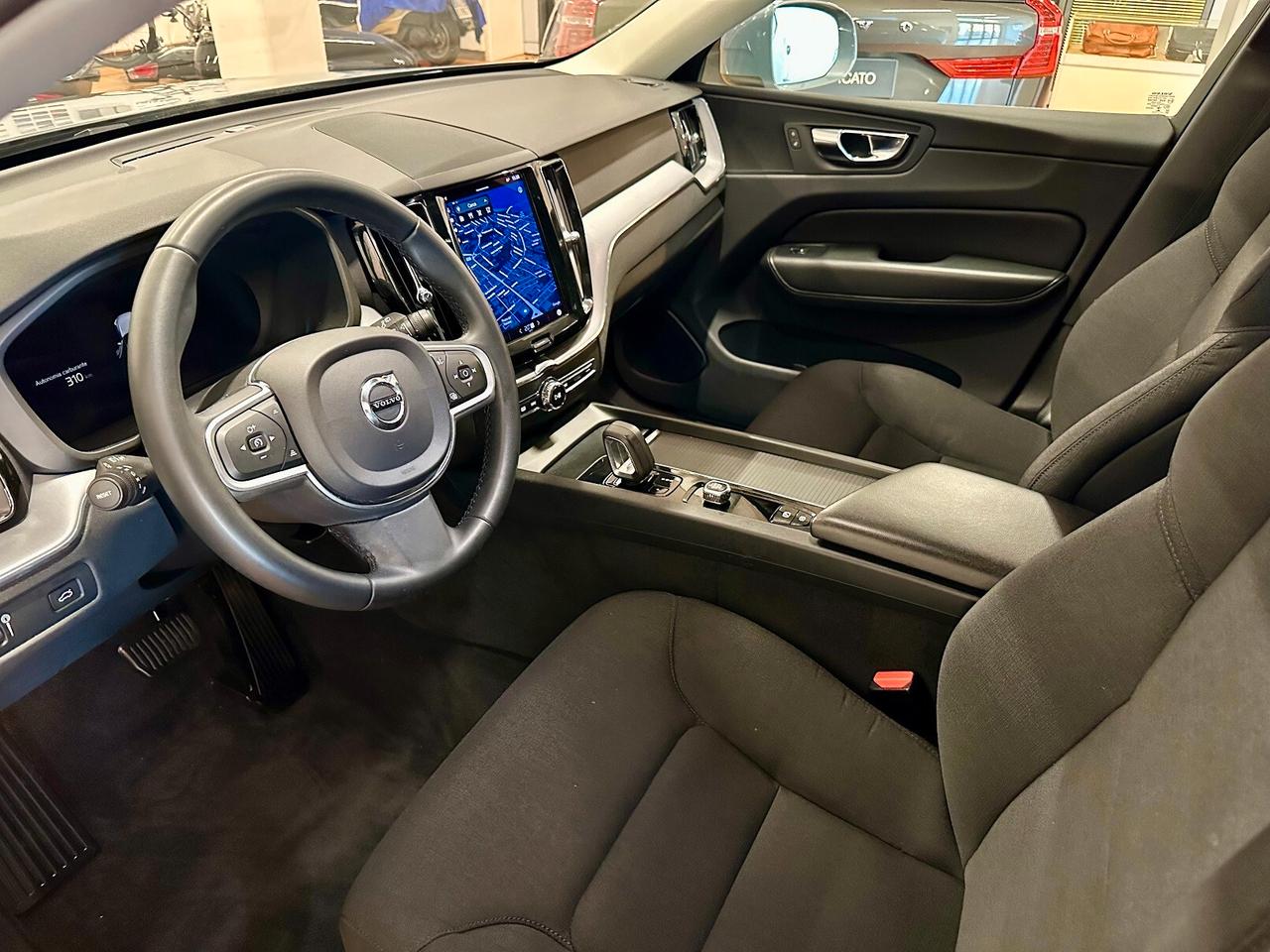 Volvo XC 60 XC60 B4 (d) AWD Geartronic Momentum Pro