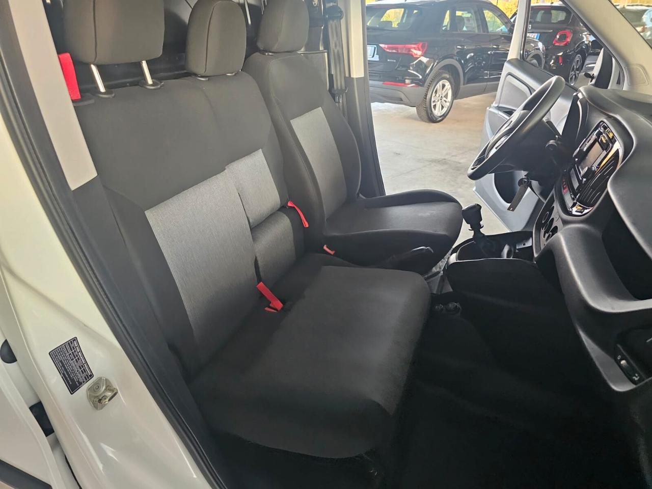 FIAT DOBLO' 1.6 MJT 120CV 3 POSTI 2021
