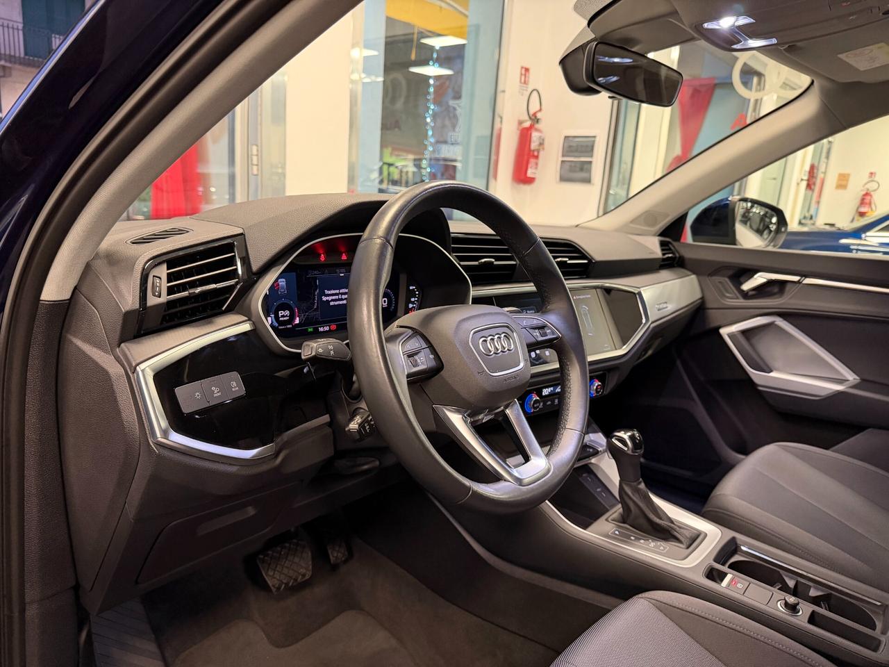 Audi Q3 40 TDI quattro S tronic Business Advanced