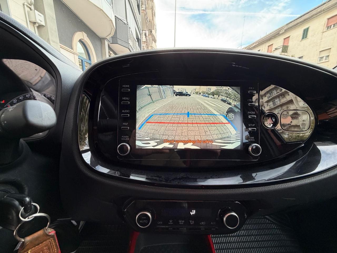 Toyota Aygo X 1.0 VVT-i 72 CV 5 porte Lounge-2022