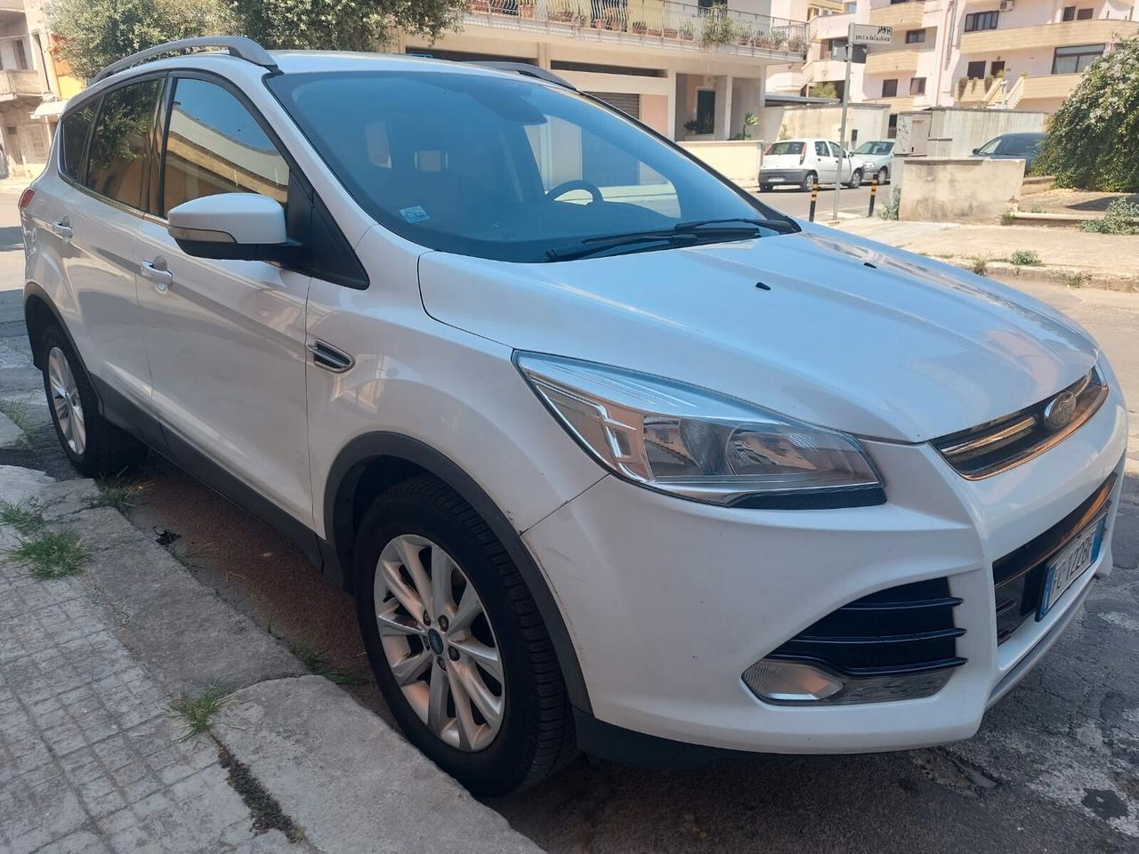 Ford Kuga TDCI 120 CV Titanium *PELLE *CAMERA