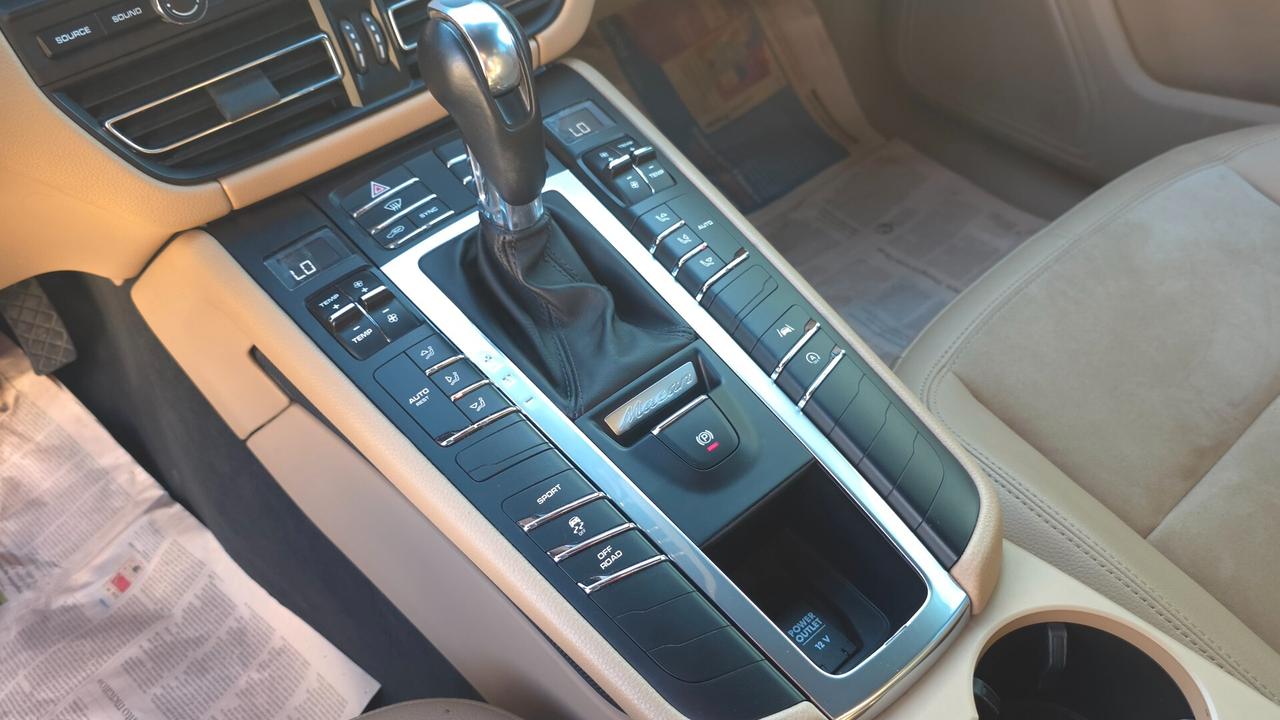 Porsche Macan 2.0 bz 245cv UFFICIALE ITALIANA