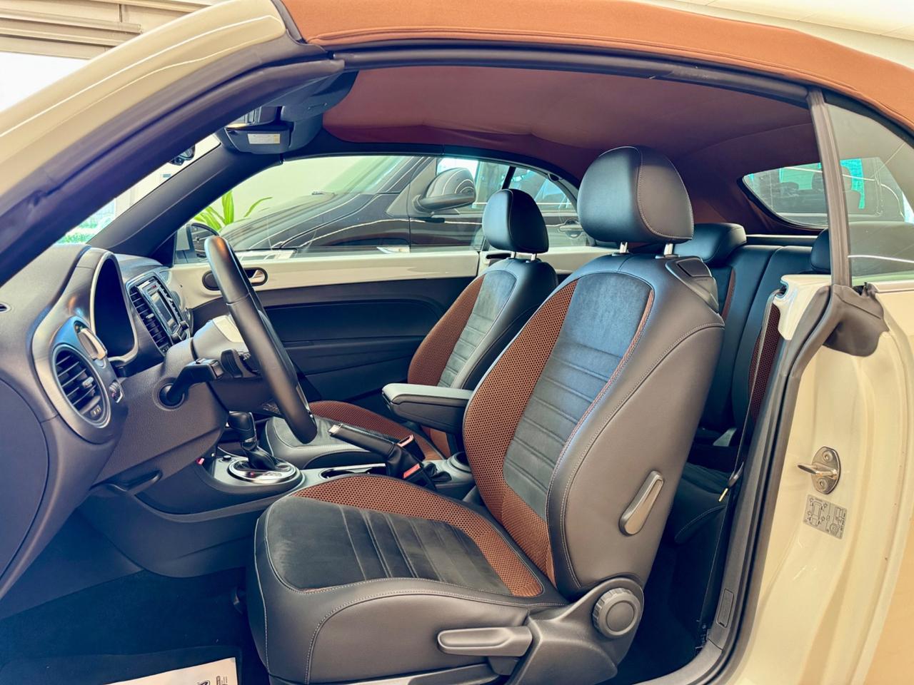 Volkswagen Maggiolino Cabrio KARMANN EDITION
