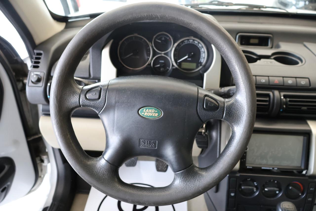 Land Rover Freelander 2.0 td4 3P gancio traino