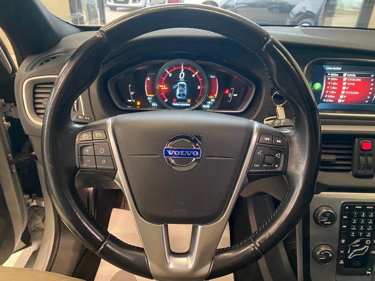 Volvo V40 D2 1.6 Summum