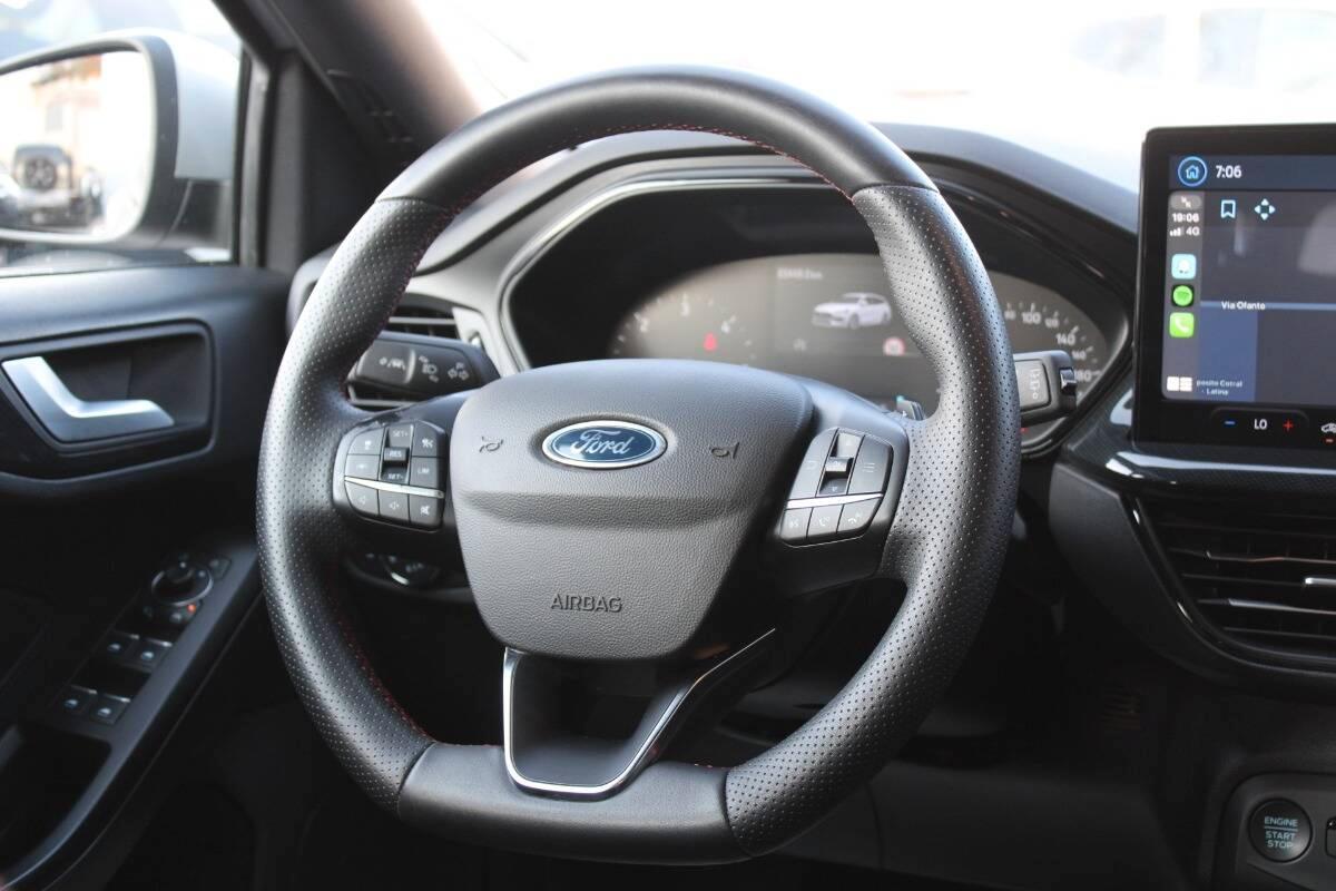 Ford Focus Wagon 1.5 ecoblue ST-Line 115cv AUTO con Navi e CarPlay