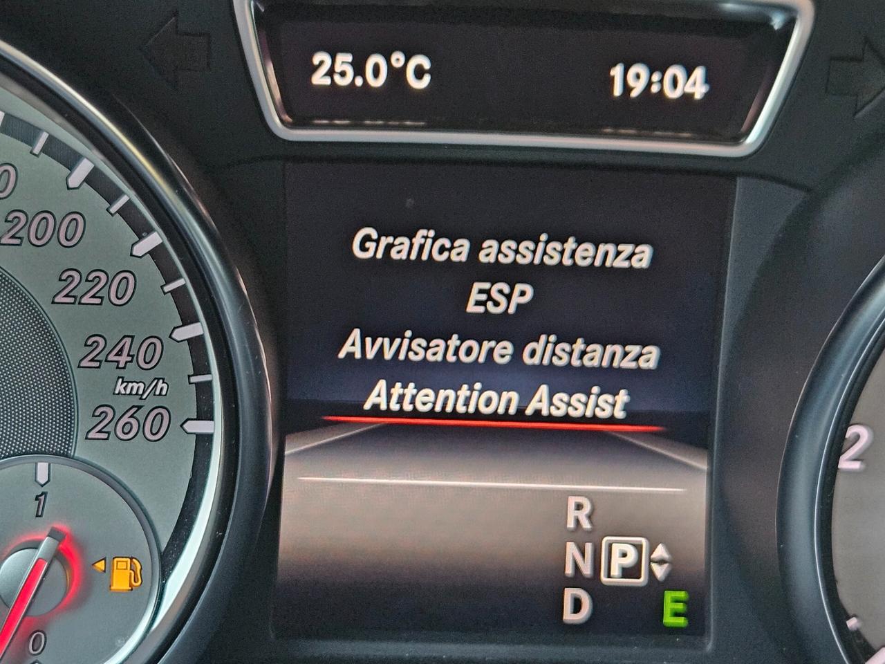 Mercedes-benz CLA 200 Berlina automatico