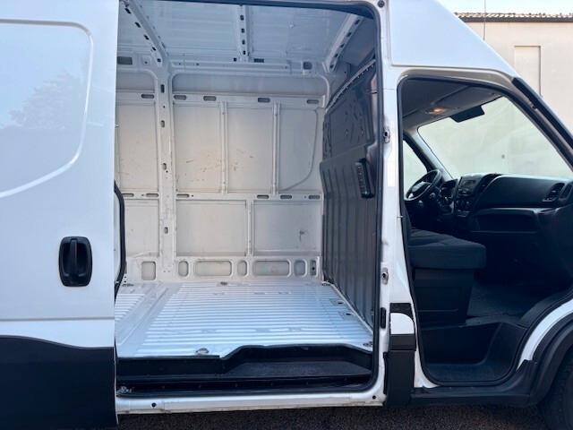 IVECO DAILY 35 S12 L2 H2 (SOLO 37.000 km)