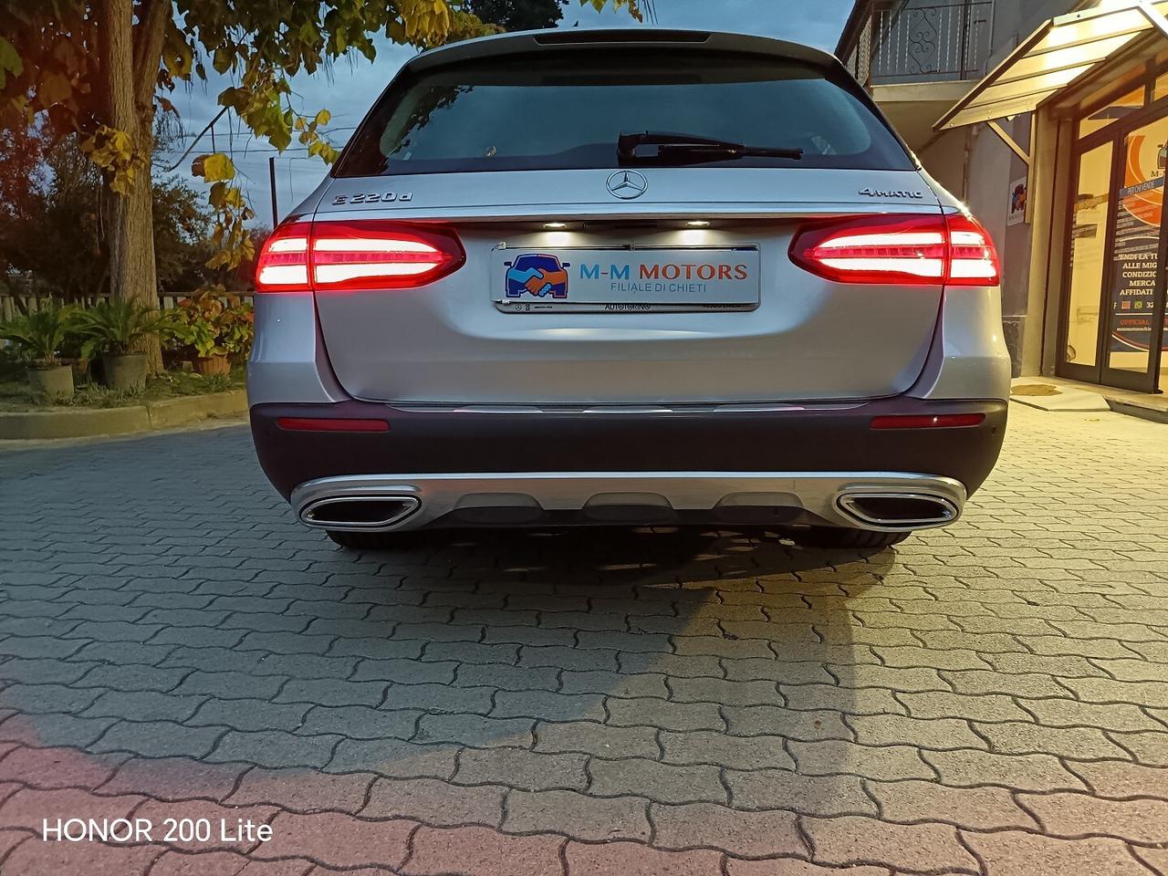 MERCEDES-BENZ E 220 d Auto Bus. Sport All-Terrain