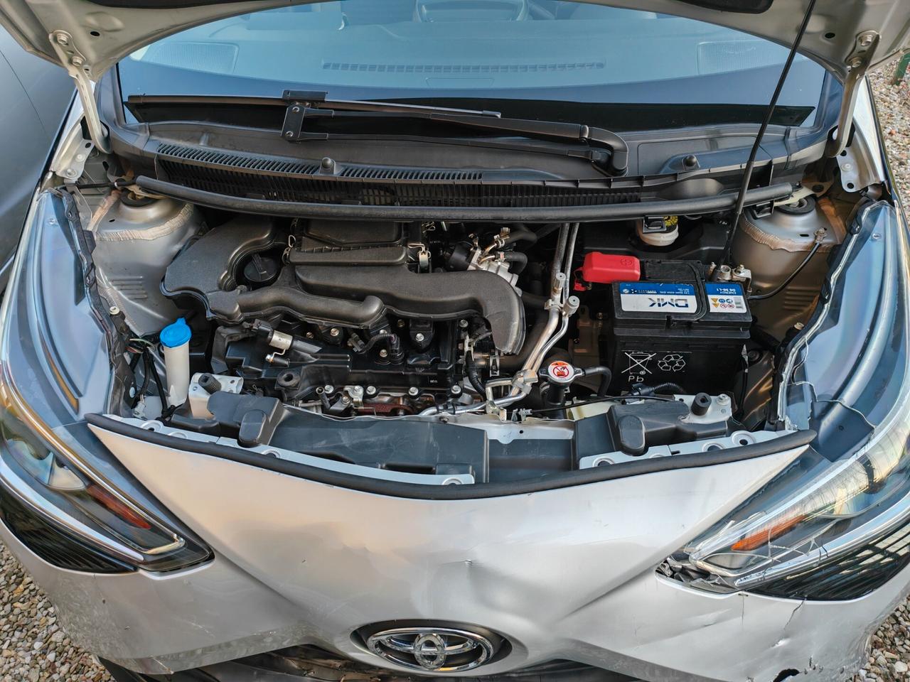 Toyota Aygo Connect 5 porte incidentata/sinistrata