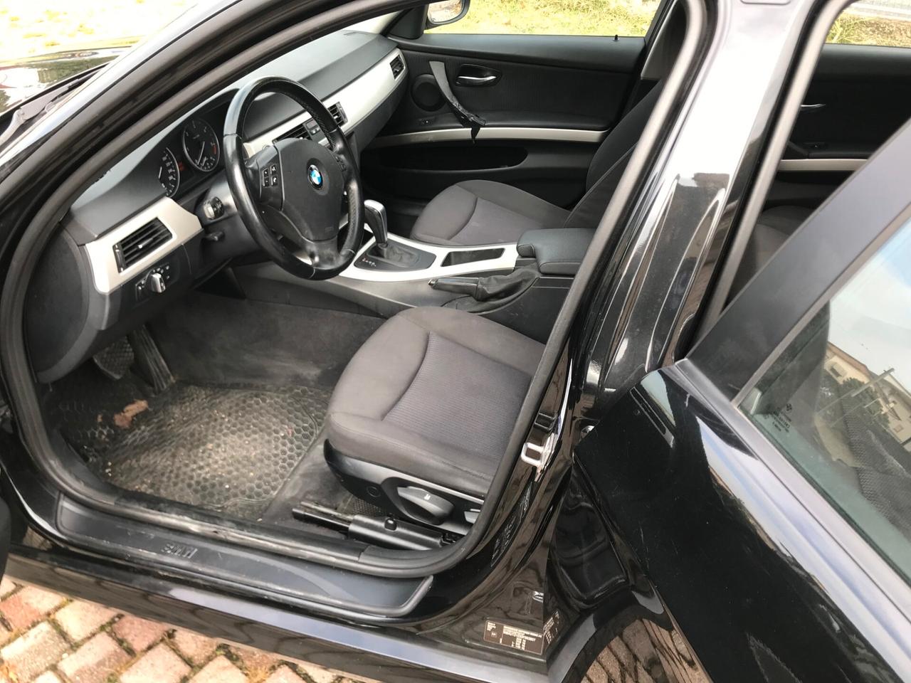 BMW 318d Touring 2.0 Eletta Automatica Neopatentati