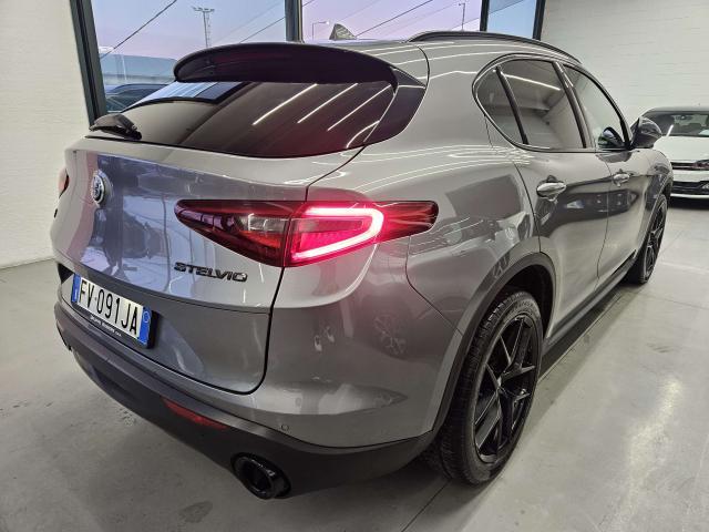 Alfa Romeo Stelvio Stelvio 2017 2.2 t Business Q4 190cv auto my19
