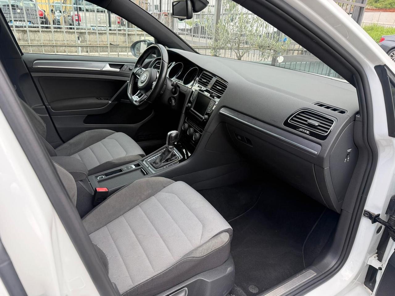 Golf 1.4 TSI 5p. Sport Edition R LINE