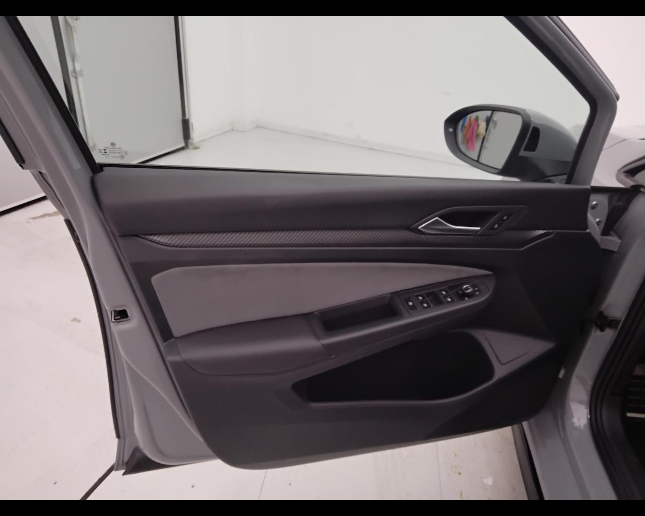 VOLKSWAGEN Golf VIII 2020 - Golf 1.5 etsi evo R-Line 150cv dsg