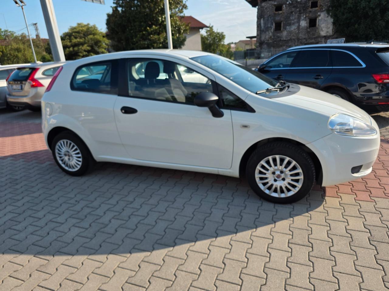 Fiat Punto 1.2B Fire perfetta garantita 12 mesi