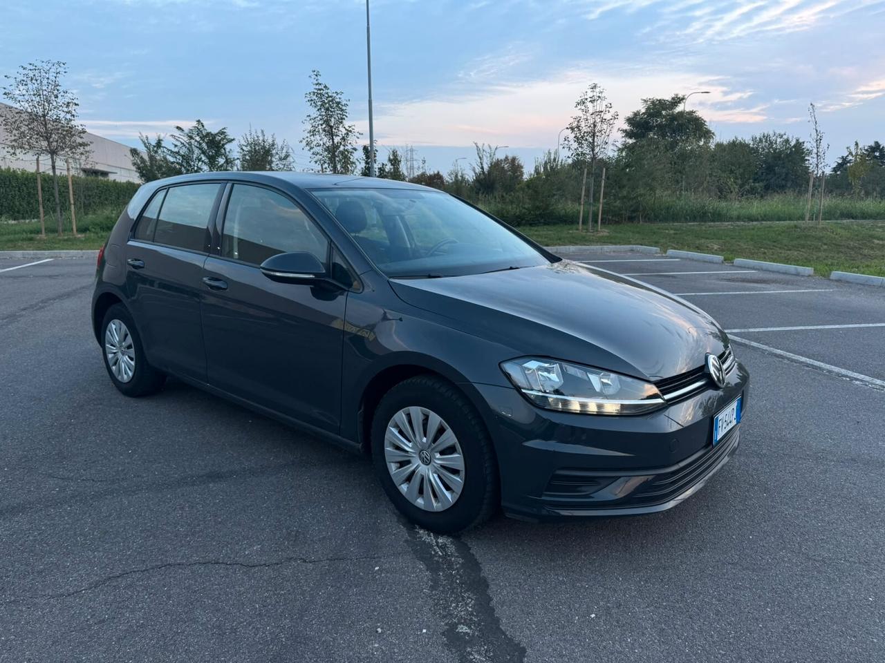 Volkswagen Golf 1.0 TSI 85 CV 5p. Trendline BlueMotion Technology